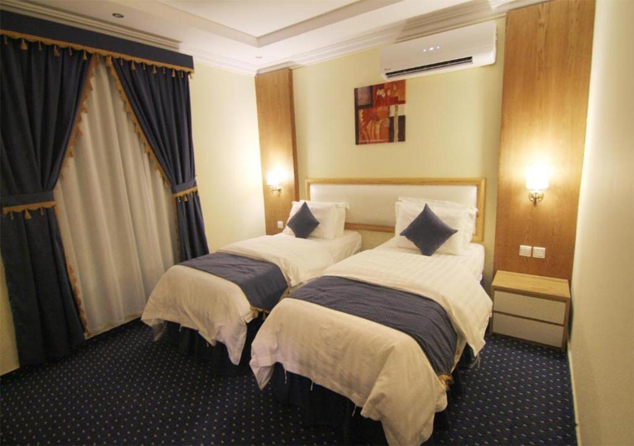 هذا منزلى الحمراء Riyadh Eksteriør bilde