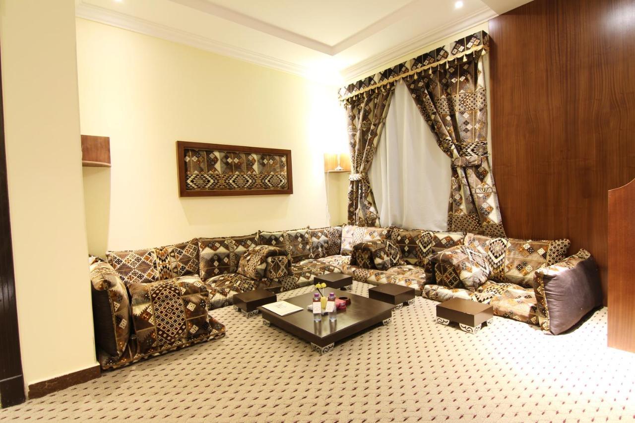 هذا منزلى الحمراء Riyadh Eksteriør bilde
